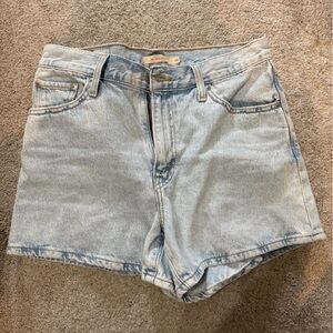 Levi’s 80s High Waisted Mom Shorts Size 28 Light Blue Denim Women's Shorts